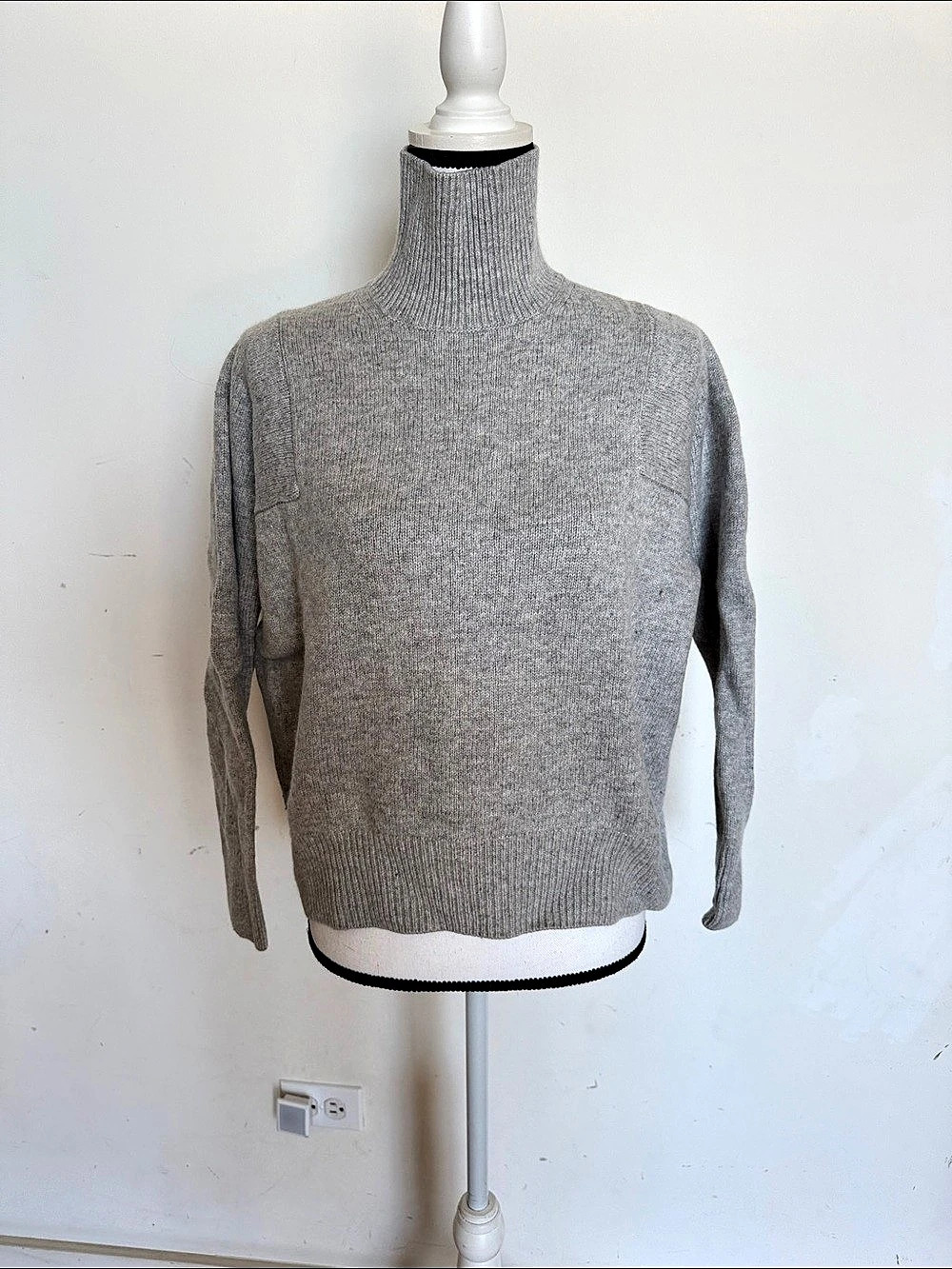 Athleta Wool Cashmere Turtleneck Gray Size Small